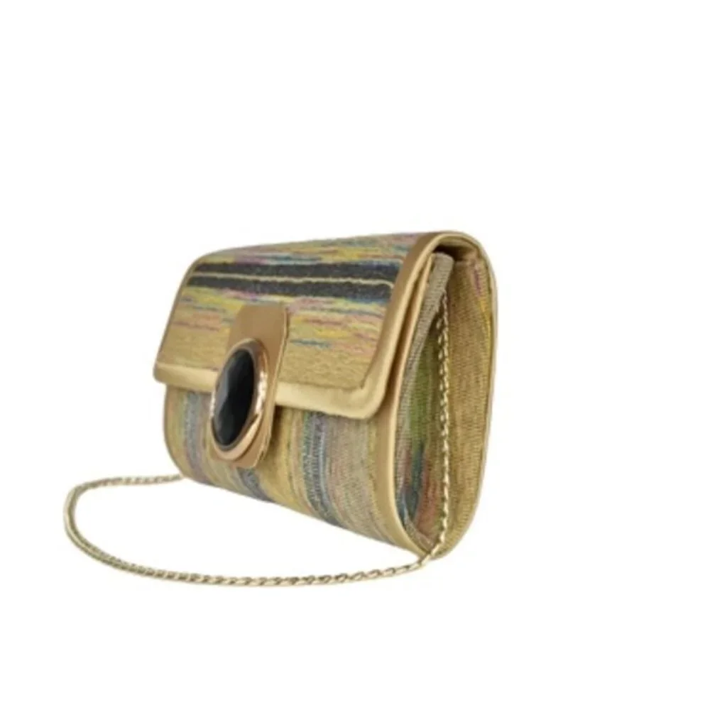 NWT BellaKiara HP Jan 5 clutch with shoulder chain
